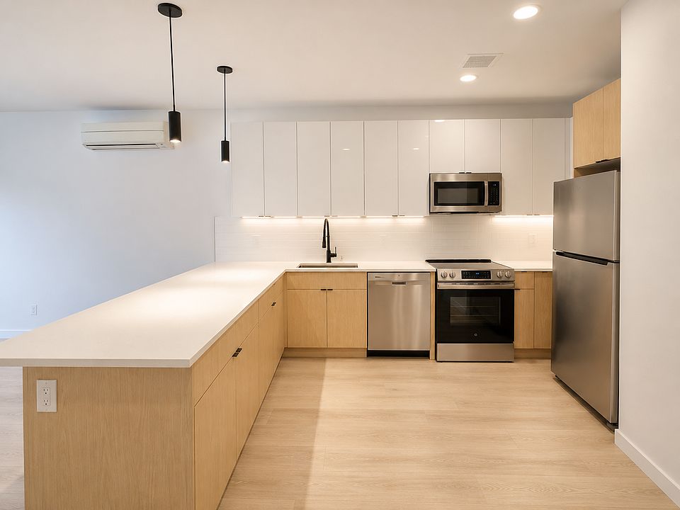 1st image of 449 Scotland Rd #6QA