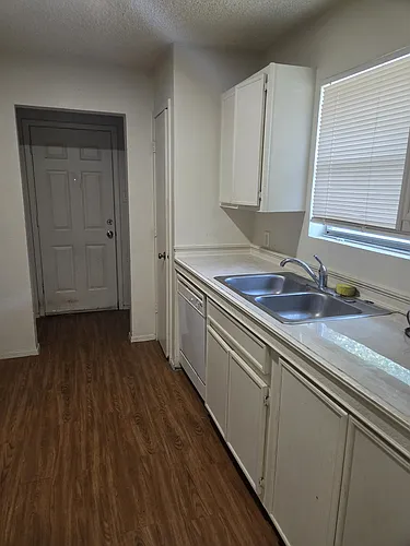 1703 Windsong Ln Photo 1
