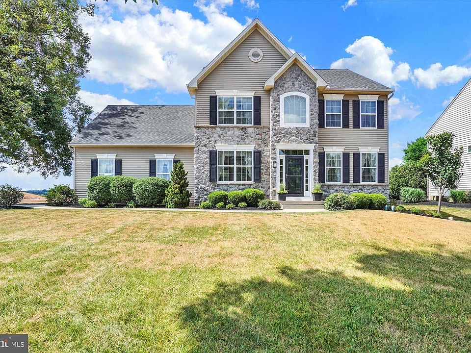 1st image of 981 Buckwalter Rd