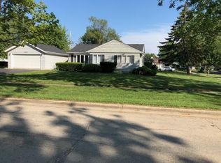 2203 Quail Ln, Rolling Meadows, IL 60008