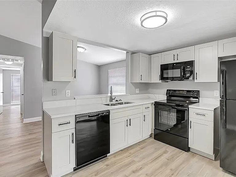 10215 Cutten Green Ct — Photo 10