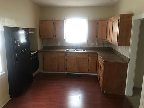 Refrigerator and stove