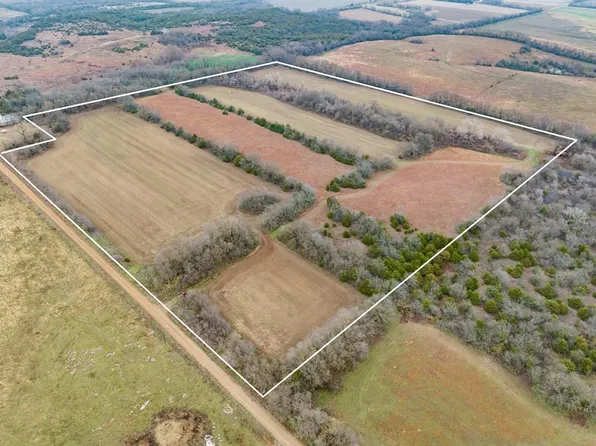 0 Route 2, Chanute, KS 66720