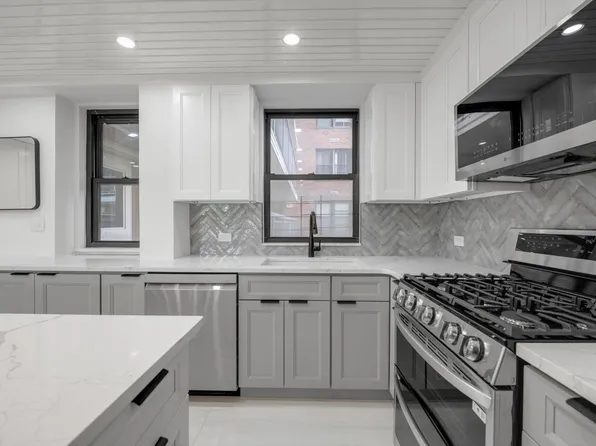4705 Henry Hudson Parkway 6J image 2 of 18