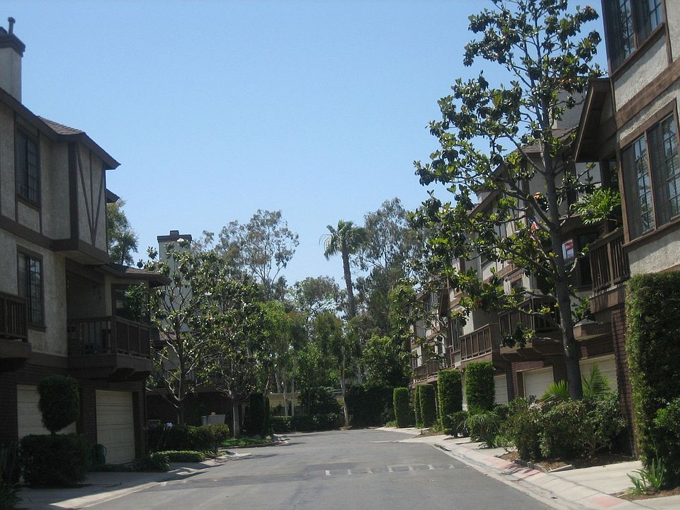 1st image of 11081 Linda Ln APT B