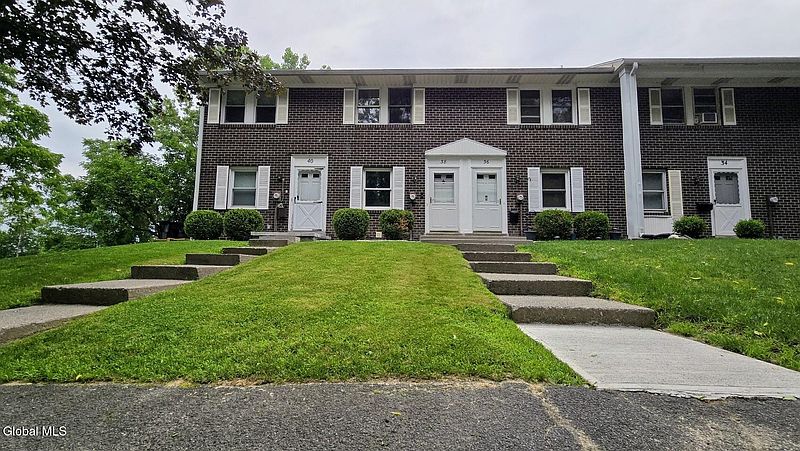 2nd image of 38 Maxwell Drive