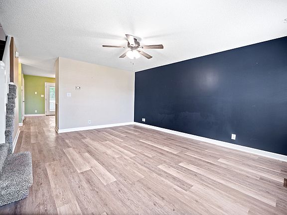 5th image of 907 Sugarcane Way