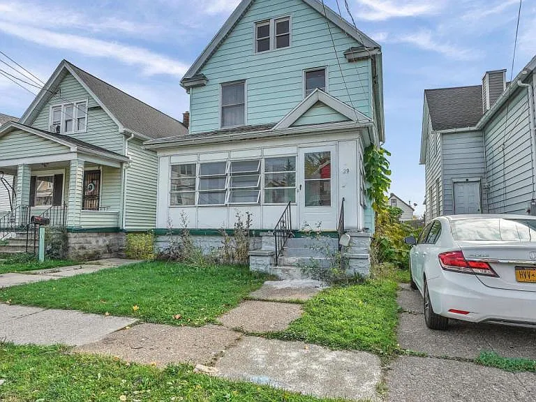 29 Progressive Ave — Photo 4