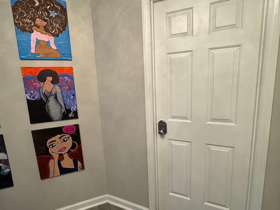 1st image of 13 Signet Dr