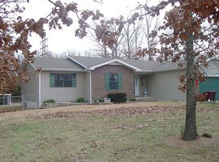 19225 Greenwood Ridge Rd, Lebanon, MO 65536
