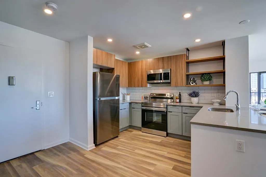 2 bed, $2,225 — Photo 3