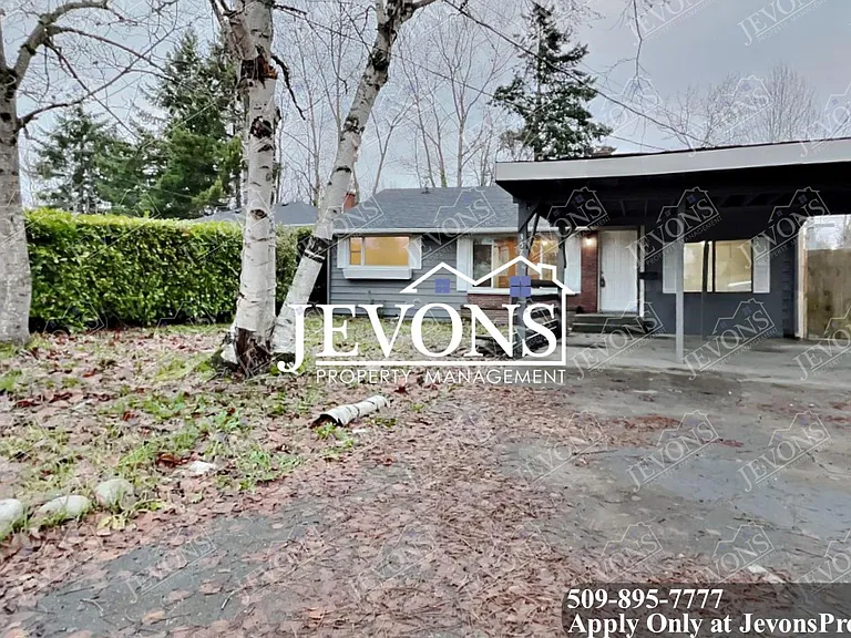 3571 E B St — Photo 48