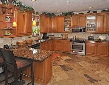 5th image of 3707 Vista Way