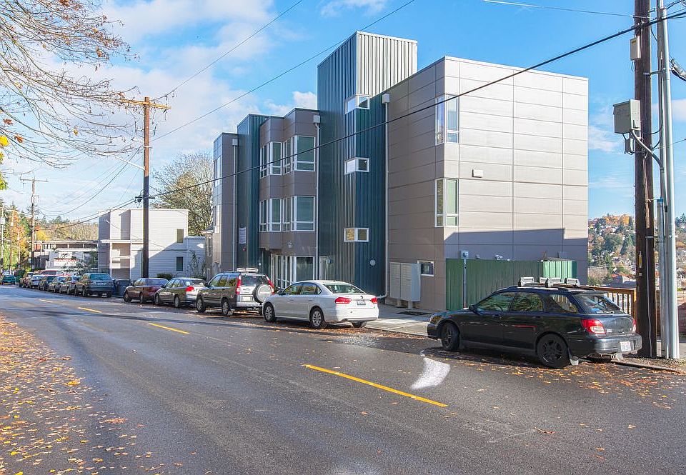 1st image of 4724 22nd Ave NE APT 104