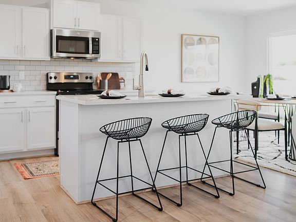 5th image of 479 Osage Street