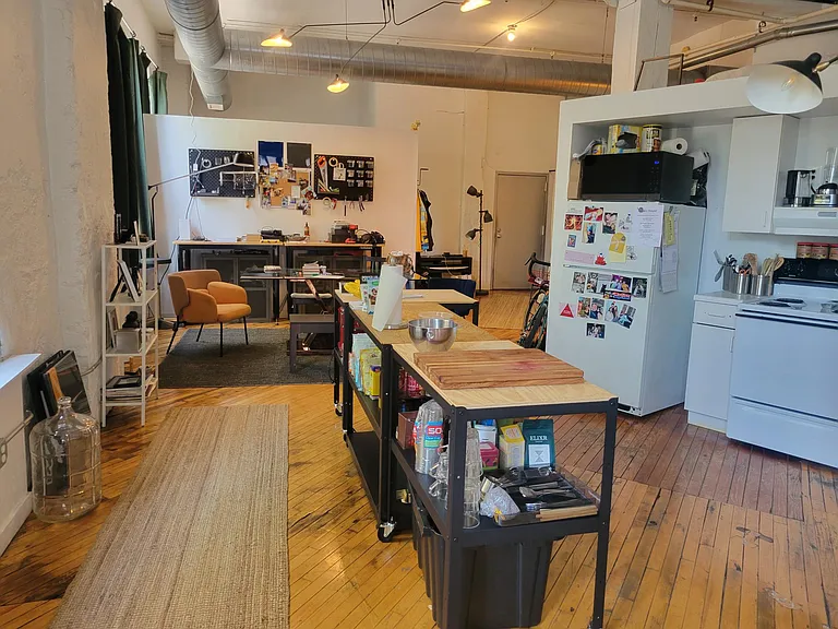 428 N 13th St #2H — Photo 11