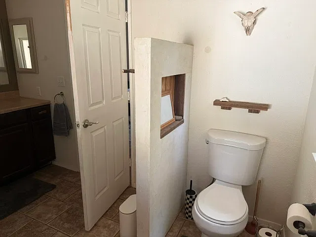 2 bed, 1400 sqft, $2,500 — Photo 2