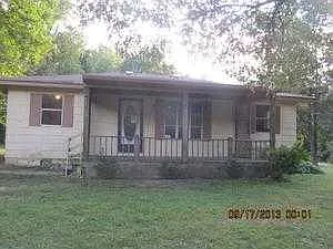 5016 Holly Dr photo 1