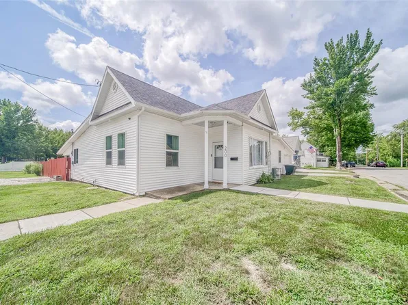 200 Rhoda St, Saint James, MO 65559