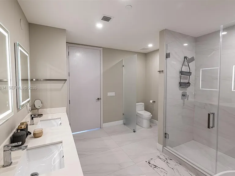17550 Collins Ave #703 — Photo 17