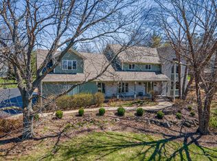 4302 Fox Creek Dr, Crystal Lake, IL 60012
