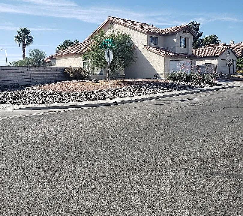 1st image of 8284 Hidden Hills Dr