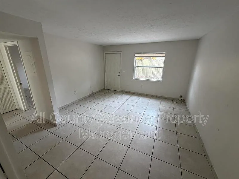 Building Photo - 4911 E Temple Heights Rd #4911A