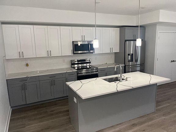2nd image of 1726 W Susquehanna Ave #1