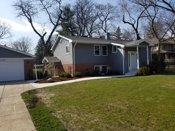 2106 Cargill Dr, Northbrook, IL 60062