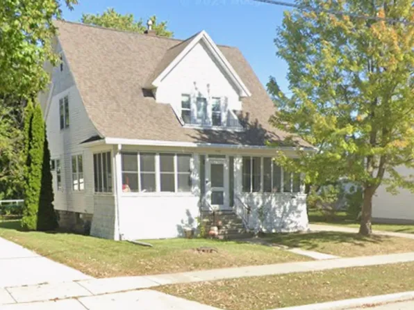 1350 Winnebago Ave, Oshkosh, WI 54901