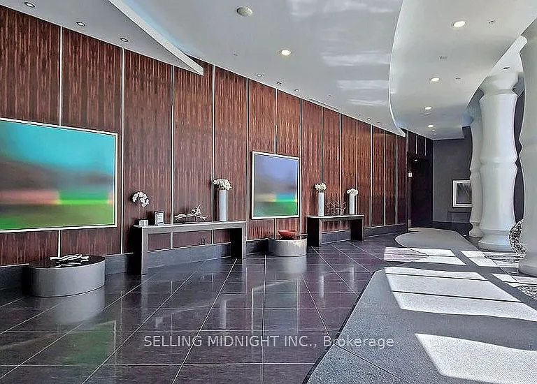 5162 Yonge St #Penthouse 301 — Photo 33