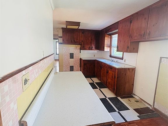 5th image of 47 Redden Rd