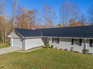 3040 Campton Rd, Stanton, KY 40380