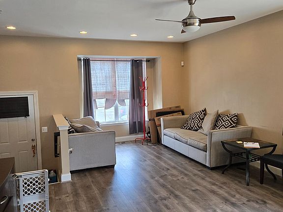 2nd image of 7614 Oakpost Ct