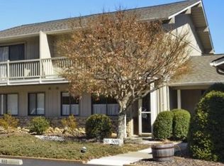 510 Davis Mountain Rd, Laurel Park, NC 28739