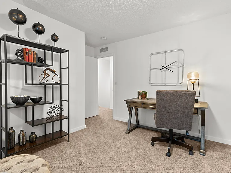 Saddlewood Townhomes — Photo 15