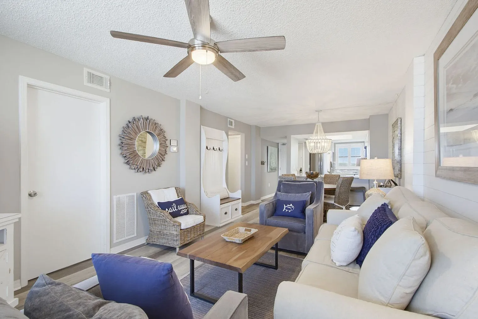 2 bed, 2.0 bath, 990 sqft, $2,935 — Photo 3