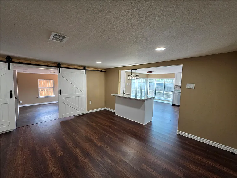 4105 Rutland St — Photo 25