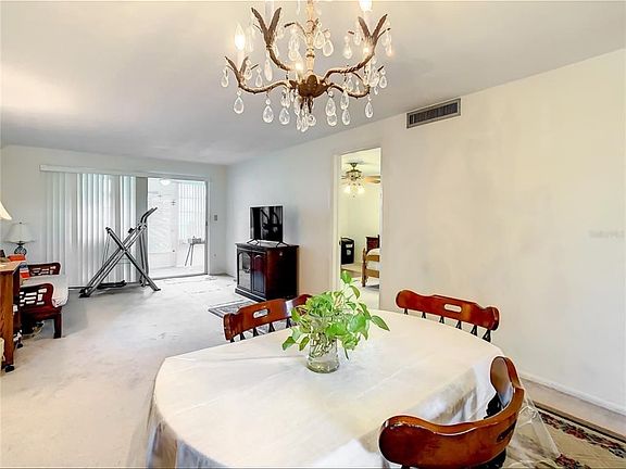 3rd image of 4230 Redcliff Pl