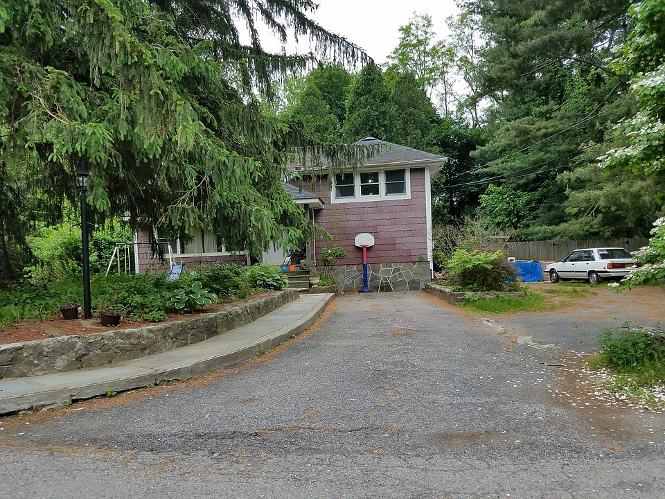 1st image of 2133 Gerard Ct