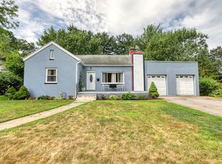 60 Ingersoll Grv, Springfield, MA 01109