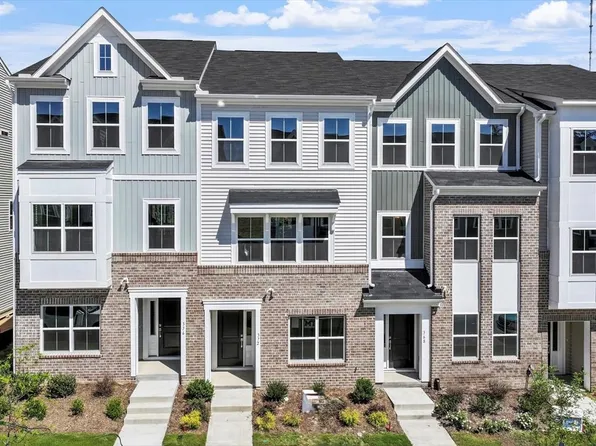 372 Chesapeake Commons St, Garner, NC 27529