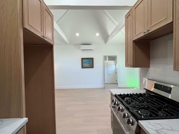 4084 W 134th St #D, Hawthorne, CA 90250