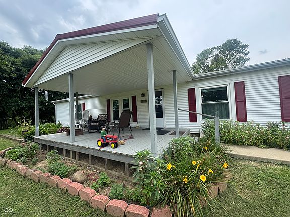 5th image of 819 S County Road 500 E