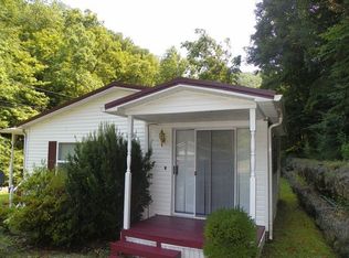 3140 Stone Coal Rd, Pikeville, KY 41501