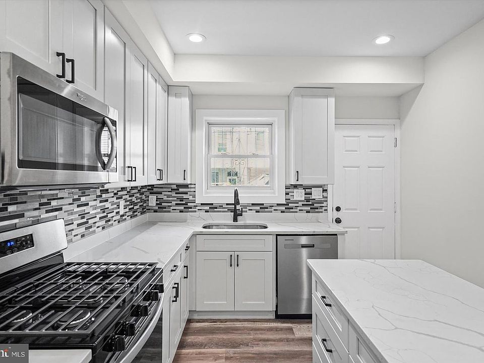 1st image of 816 N Belnord Ave