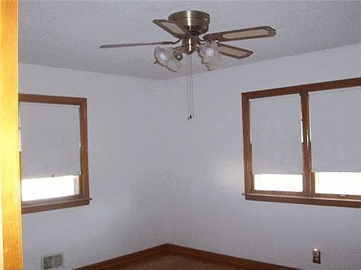 5th image of 2510 N 85th St