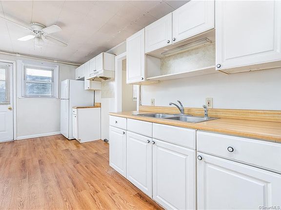 2nd image of 51 Bartlett St