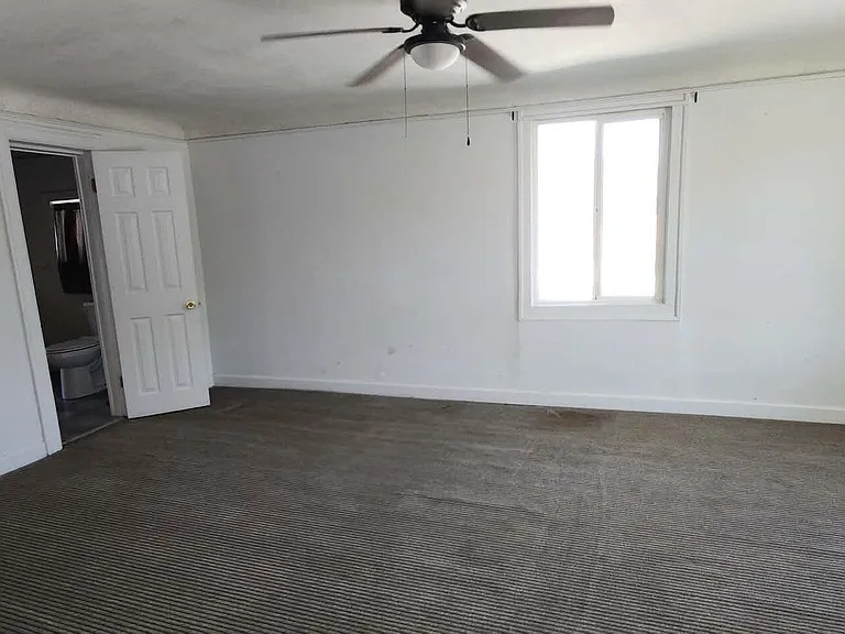 151 N Pendell Rd #D — Photo 3