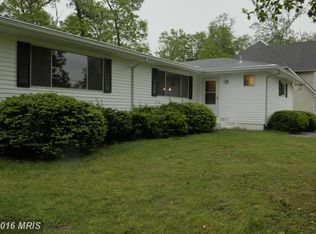 7909 E Riverside Dr, Pasadena, MD 21122